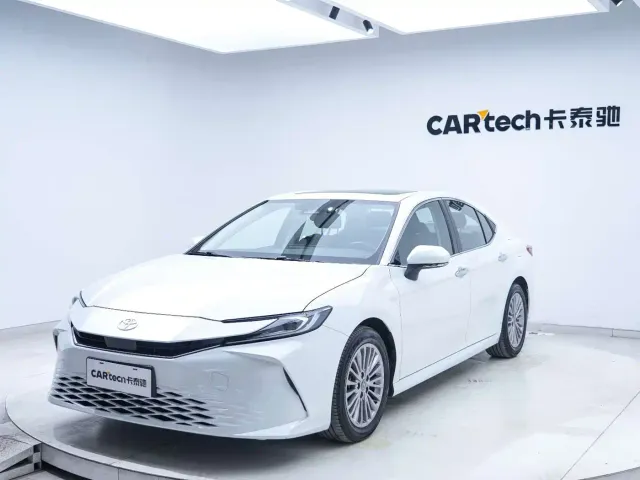 Toyota Camry — Фото автомобиля 7