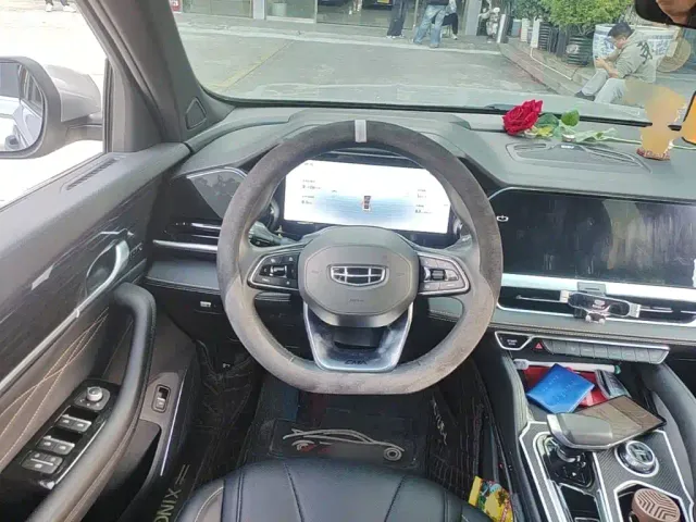 Geely Xingyue L — Фото автомобиля 10