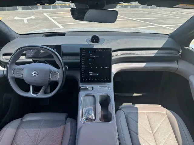 Nio EC6 — Фото автомобиля 9