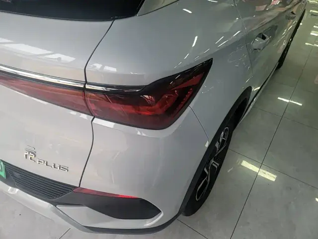 BYD Yuan PLUS — Фото автомобиля 7