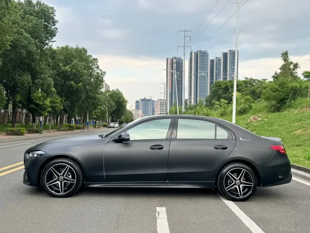 Mercedes-Benz Mercedes-Benz C-Class 2023 C 260 L Night Edition Sport — Фото автомобиля 4
