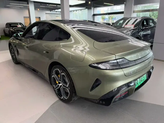 Xiaomi SU7 — Фото автомобиля 3