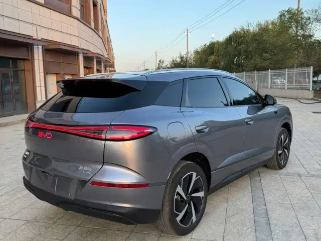 BYD Sealion 06 — Фото автомобиля 5