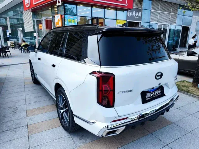 GAC Trumpchi GS8 — Фото автомобиля 10