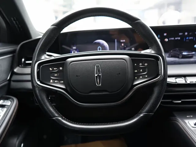 Lincoln Z — Фото автомобиля 17
