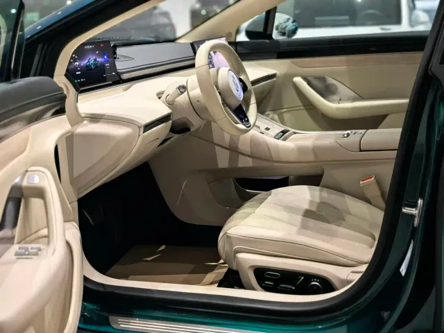 Luxeed S7 — Фото автомобиля 7