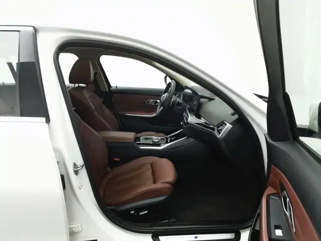 BMW 3 Series — Фото автомобиля 23