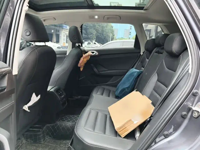 Volkswagen Tharu — Фото автомобиля 16