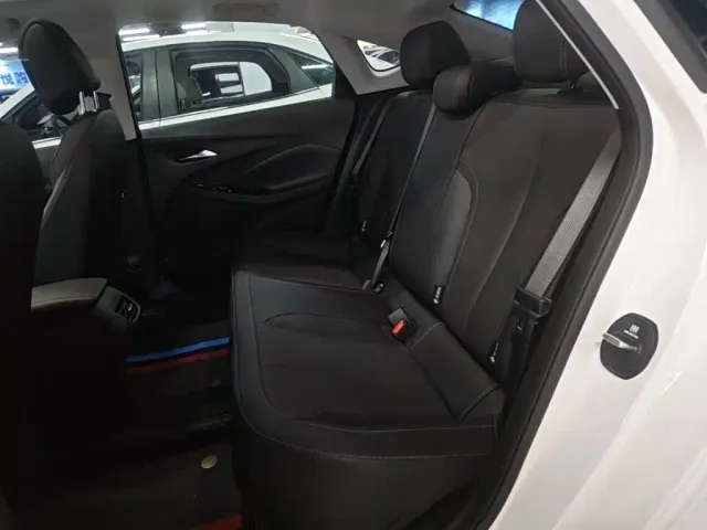 Buick Verano — Фото автомобиля 16