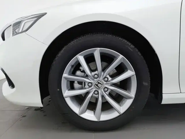 Honda Accord — Фото автомобиля 17