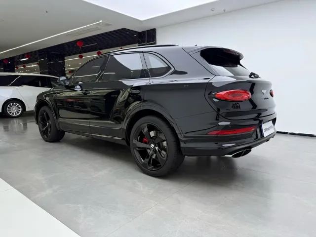 Bentley Bentayga — Фото автомобиля 22
