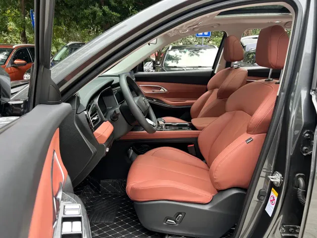 Changan CS75 — Фото автомобиля 8