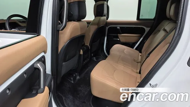 Land Rover Defender L663 — Фото автомобиля 11