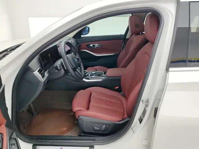 BMW 3 Series — Фото автомобиля 9