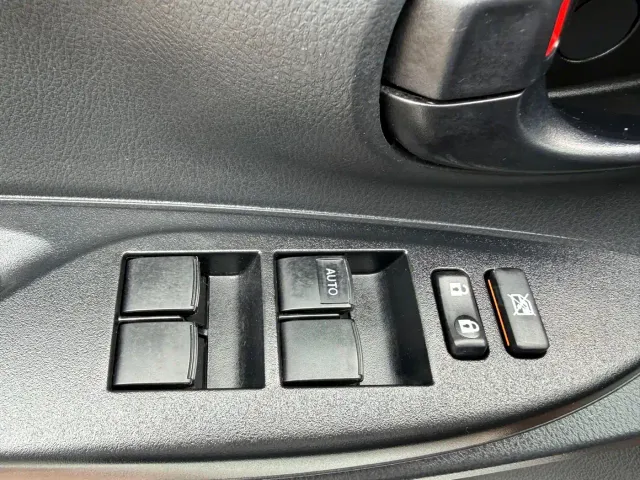 Toyota YARiS L Zhi Xuan 2022 1.5L CVT Leading PLUS Edition — Фото автомобиля 11