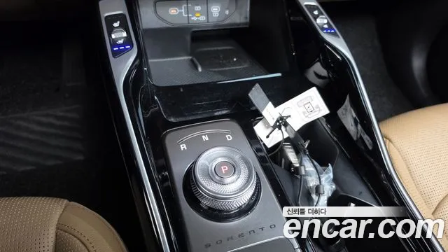 Kia Sorento — Фото автомобиля 12