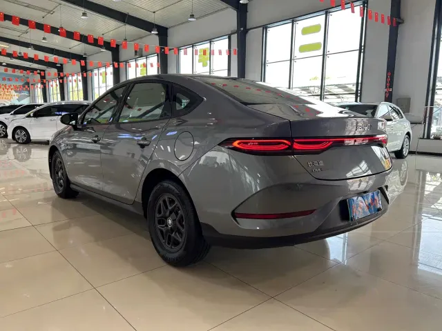 BYD Qin PLUS — Фото автомобиля 6