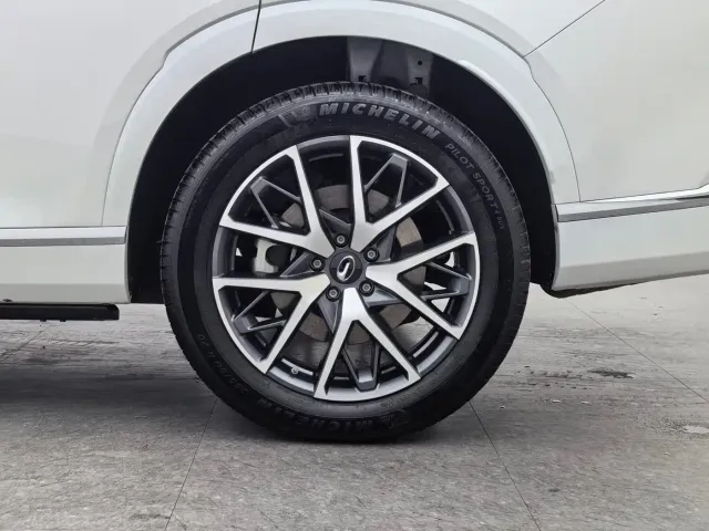 GAC Trumpchi GS8 — Фото автомобиля 6