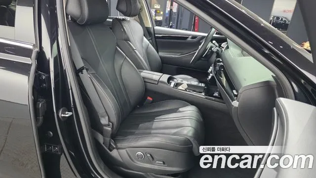 Genesis G80 RG3 — Фото автомобиля 17