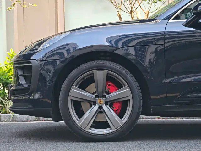 Porsche Macan — Фото автомобиля 5