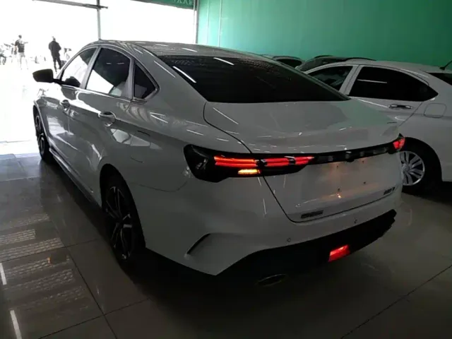 Geely Binrui — Фото автомобиля 4