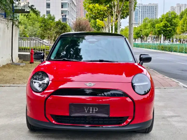MINI Cooper — Фото автомобиля 2