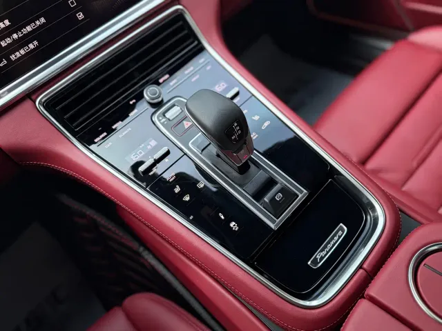 Porsche Panamera — Фото автомобиля 16