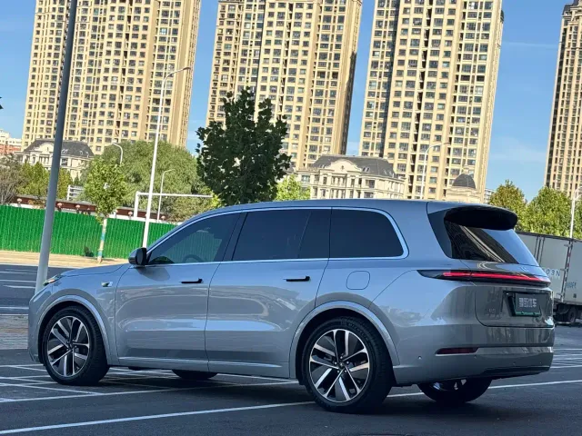 Li Auto L9 — Фото автомобиля 8