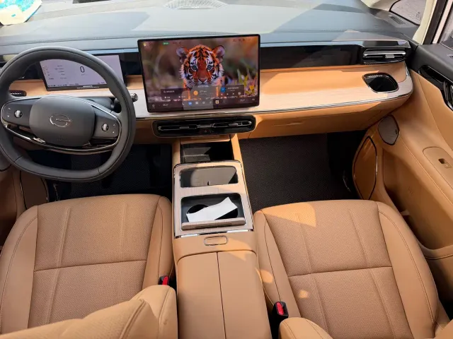 GAC Trumpchi E8 — Фото автомобиля 7