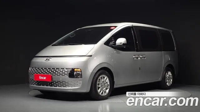 Фотография автомобиля — Hyundai Staria