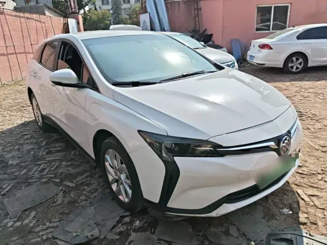 Buick Velite 6 — Фото автомобиля 3