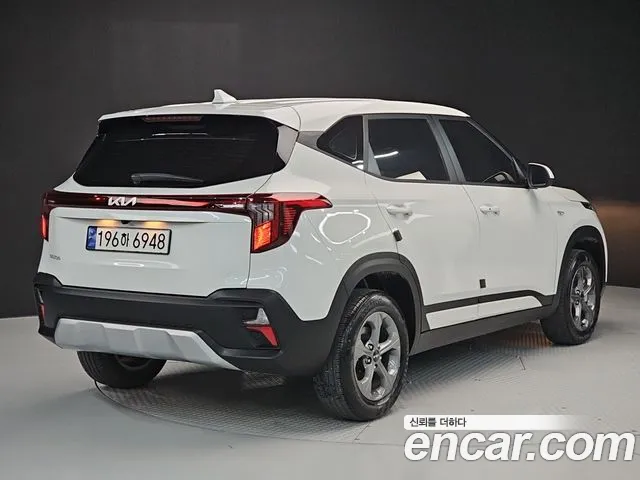 Kia Seltos Бензин 1.6 турбо 2WD — Фото автомобиля 3