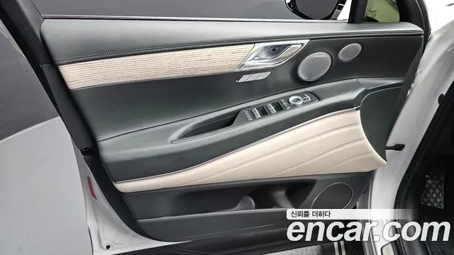 Genesis GV80 — Фото автомобиля 13