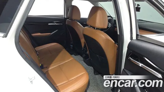 Kia Seltos — Фото автомобиля 12