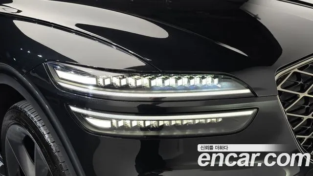 Genesis GV70 — Фото автомобиля 7