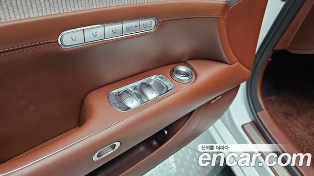 Genesis G90 Бензин 3.5 турбо AWD — Фото автомобиля 28