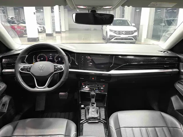 Volkswagen Passat — Фото автомобиля 6