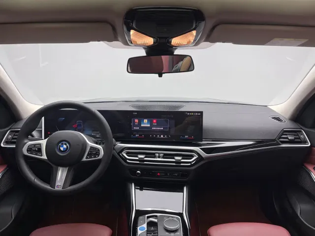 BMW i3 — Фото автомобиля 13