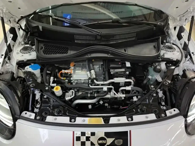 MINI Cooper — Фото автомобиля 19