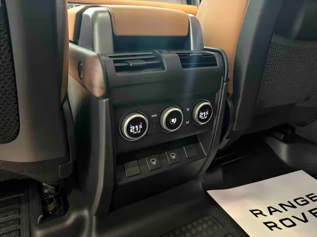Land Rover Defender — Фото автомобиля 17