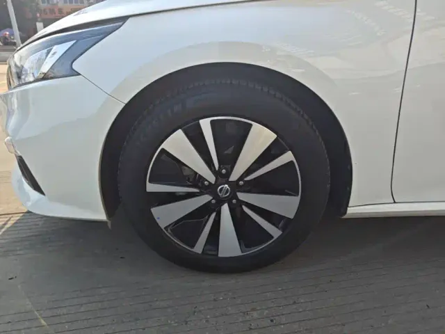 Nissan Teana — Фото автомобиля 22