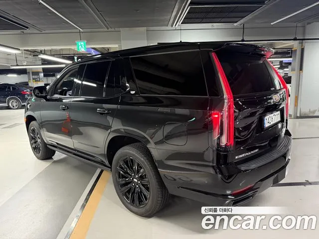 Cadillac Escalade Generation 5 — Фото автомобиля 6