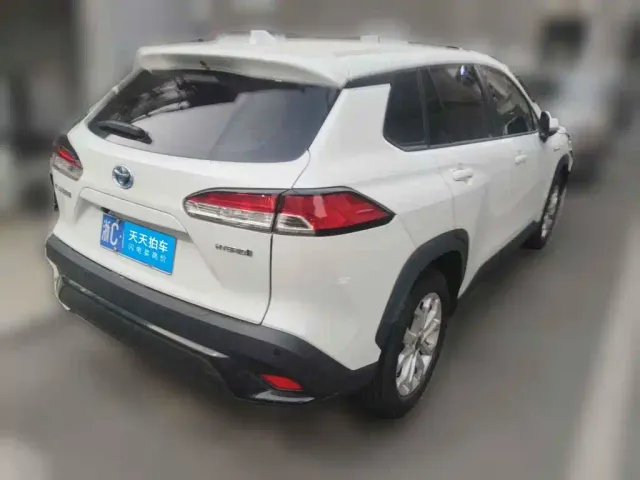 Toyota Frontlander — Фото автомобиля 2