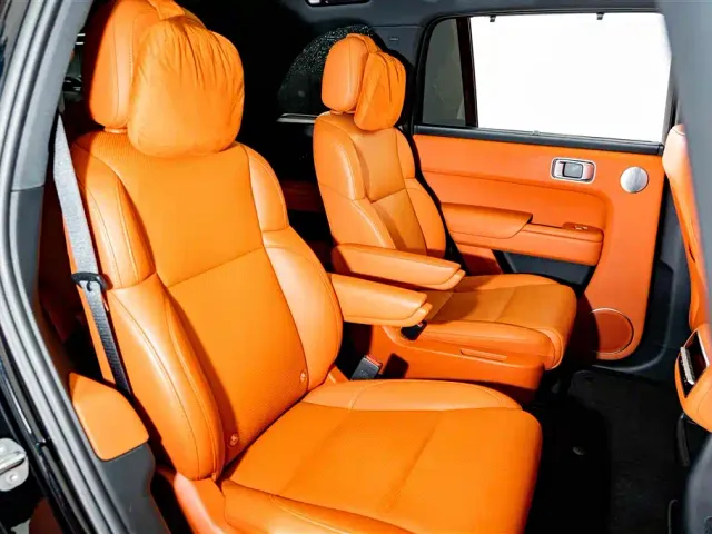 Li Auto L8 — Фото автомобиля 24