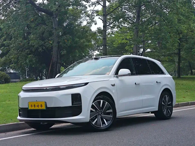 Фотография автомобиля — Li Auto L6