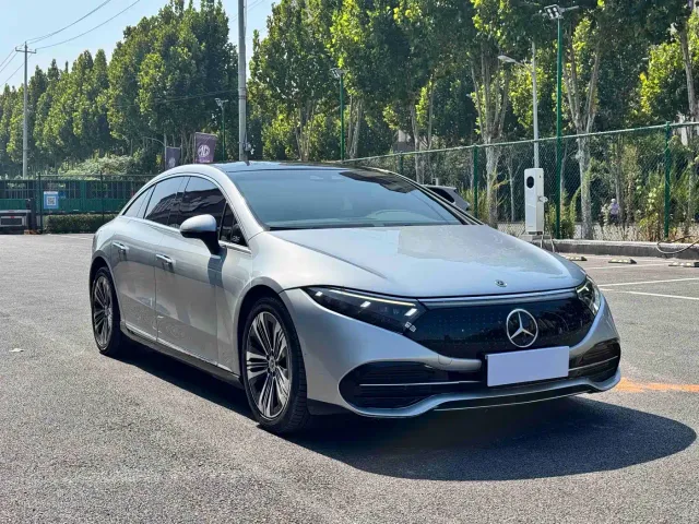 Mercedes-Benz EQS — Фото автомобиля 3