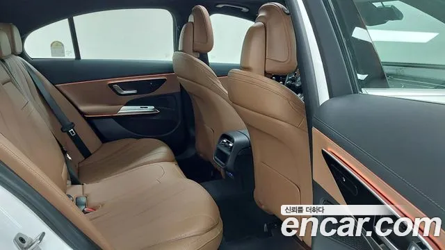 Mercedes-Benz E-Class W214 — Фото автомобиля 15