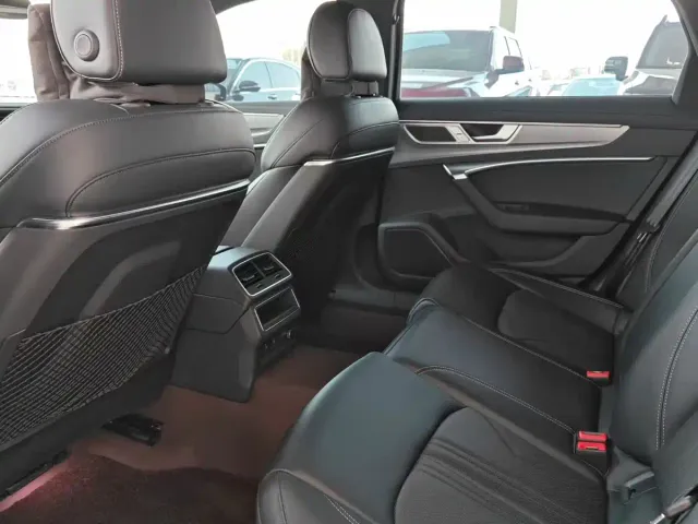 Audi A6L — Фото автомобиля 5