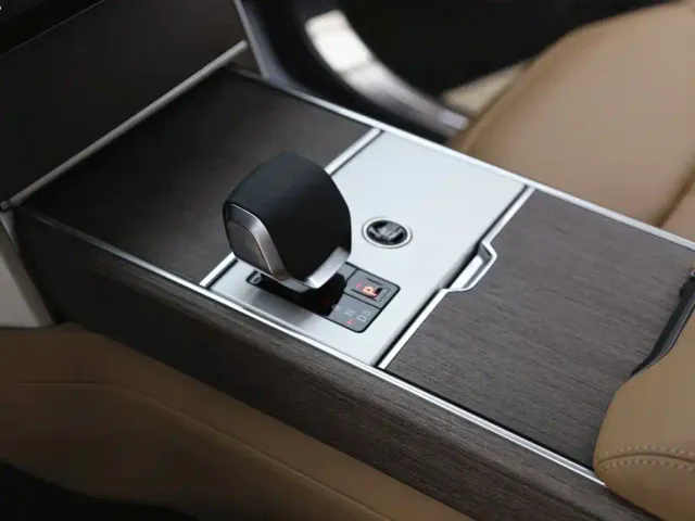 Land Rover Range Rover — Фото автомобиля 13