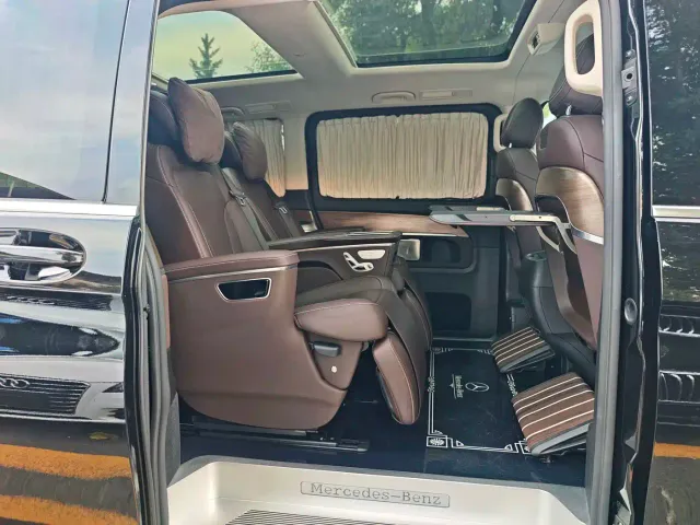Mercedes-Benz V-Class — Фото автомобиля 11